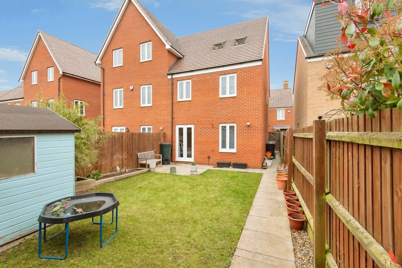 Gilbert Avenue, Biggleswade, Bedfordshire, SG18, photo 3