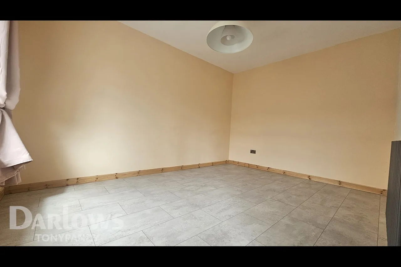 William Street, Ystrad, CF41, photo 5