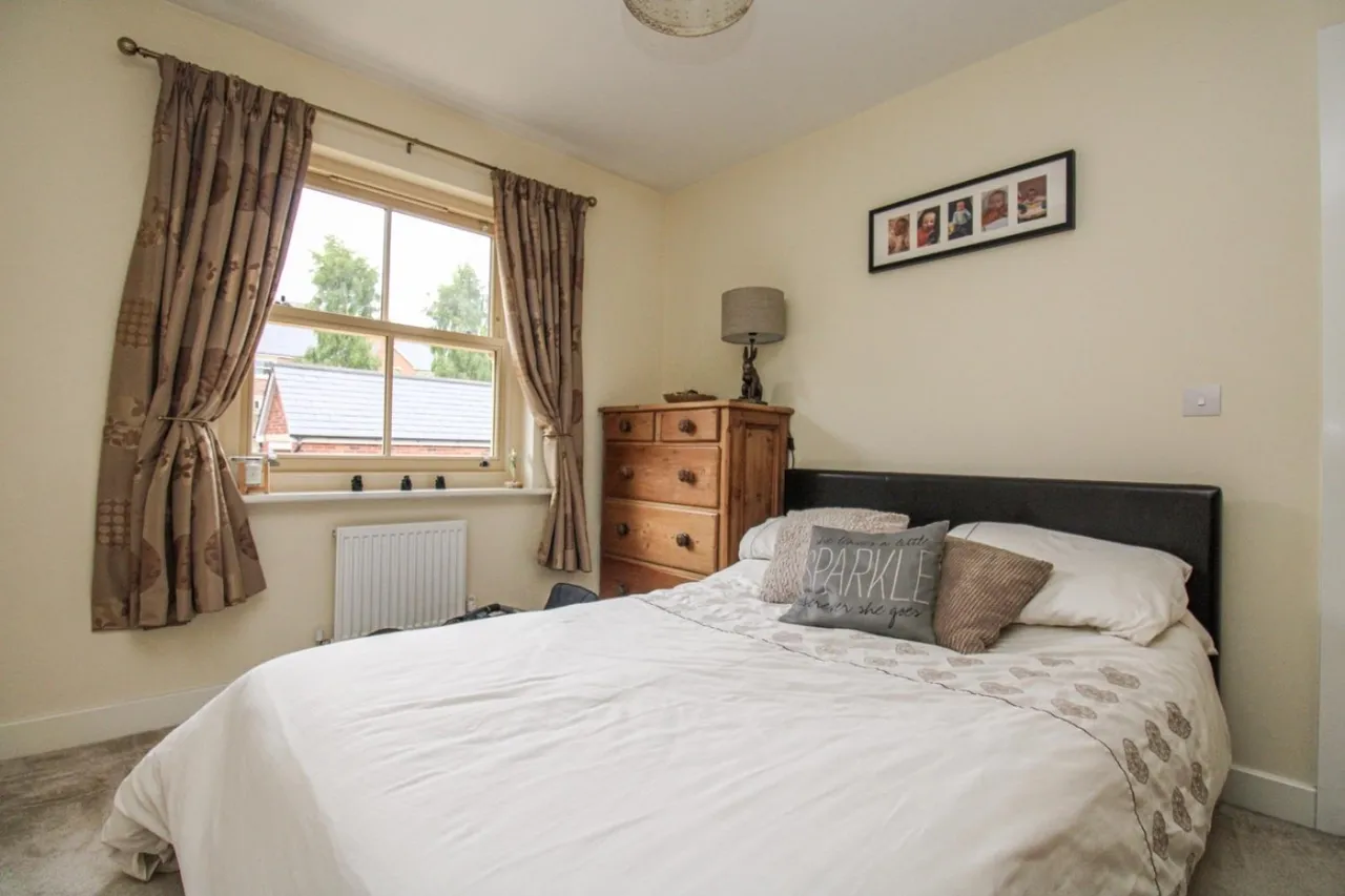 Oak Park Terrace, Leeds, LS16, photo 11