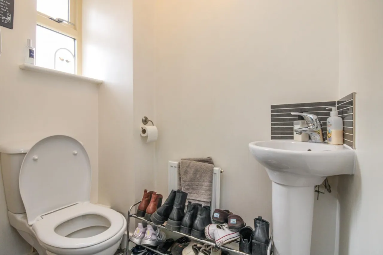 Oak Park Terrace, Leeds, LS16, photo 5