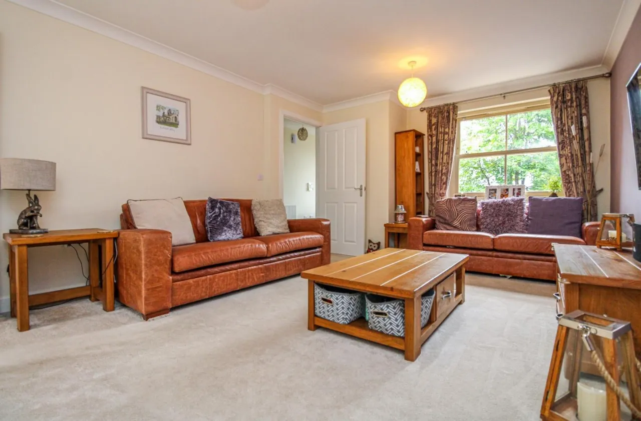 Oak Park Terrace, Leeds, LS16, photo 4