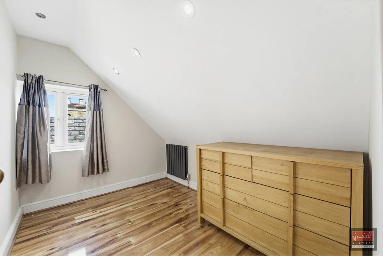 Farmers Road, Staines-upon-Thames, TW18, photo 11