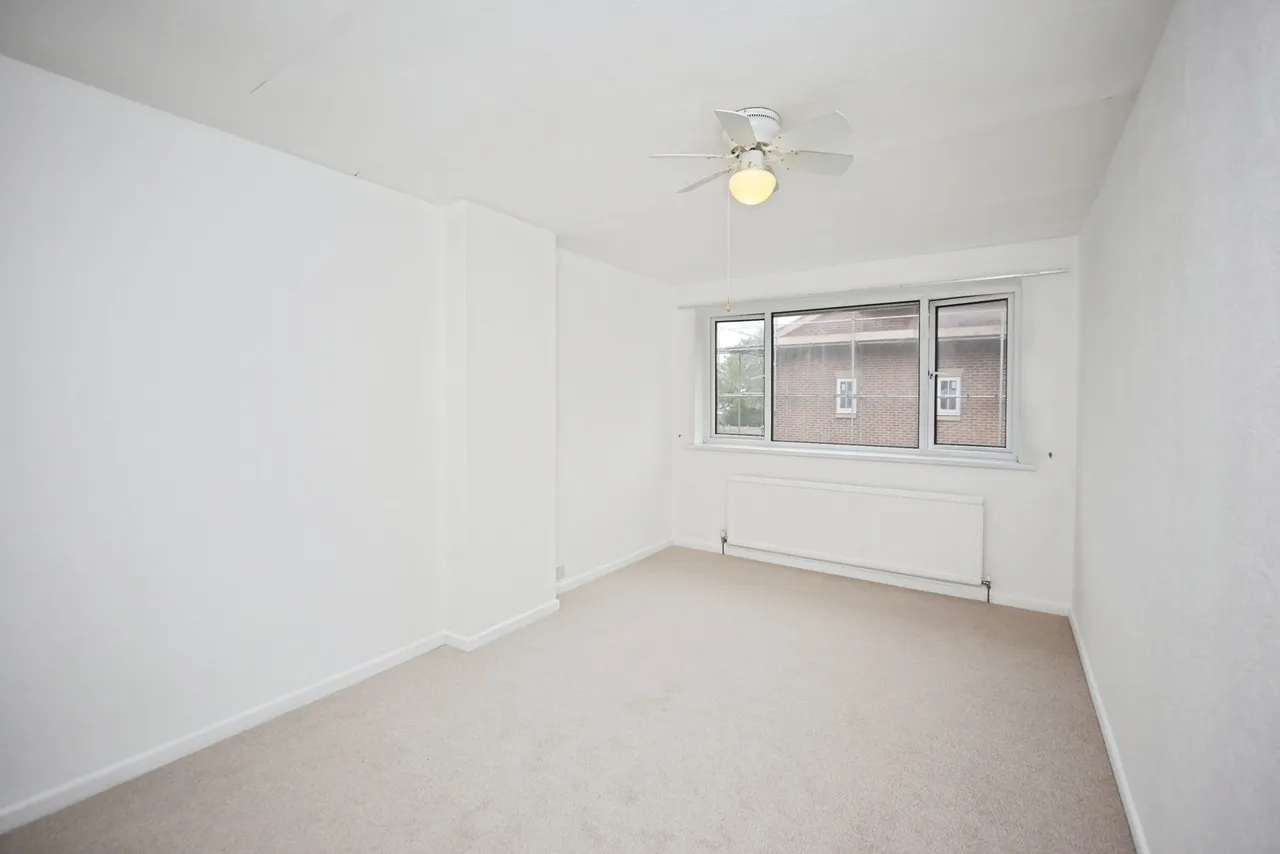 Green Acres, Birmingham, B27, photo 16