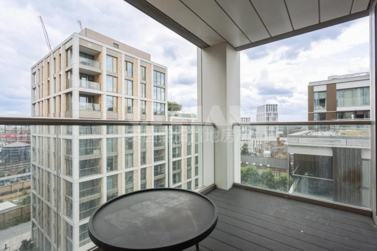 Prince of Wales Drive, London, SW11, photo 8