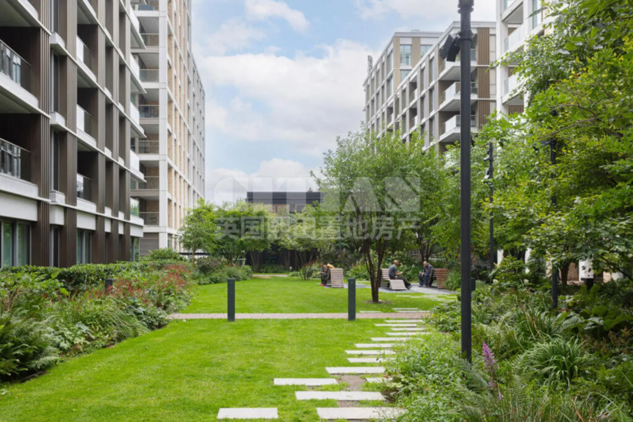 Prince of Wales Drive, London, SW11, photo 12