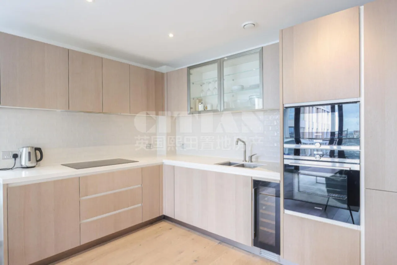 Prince of Wales Drive, London, SW11, photo 6