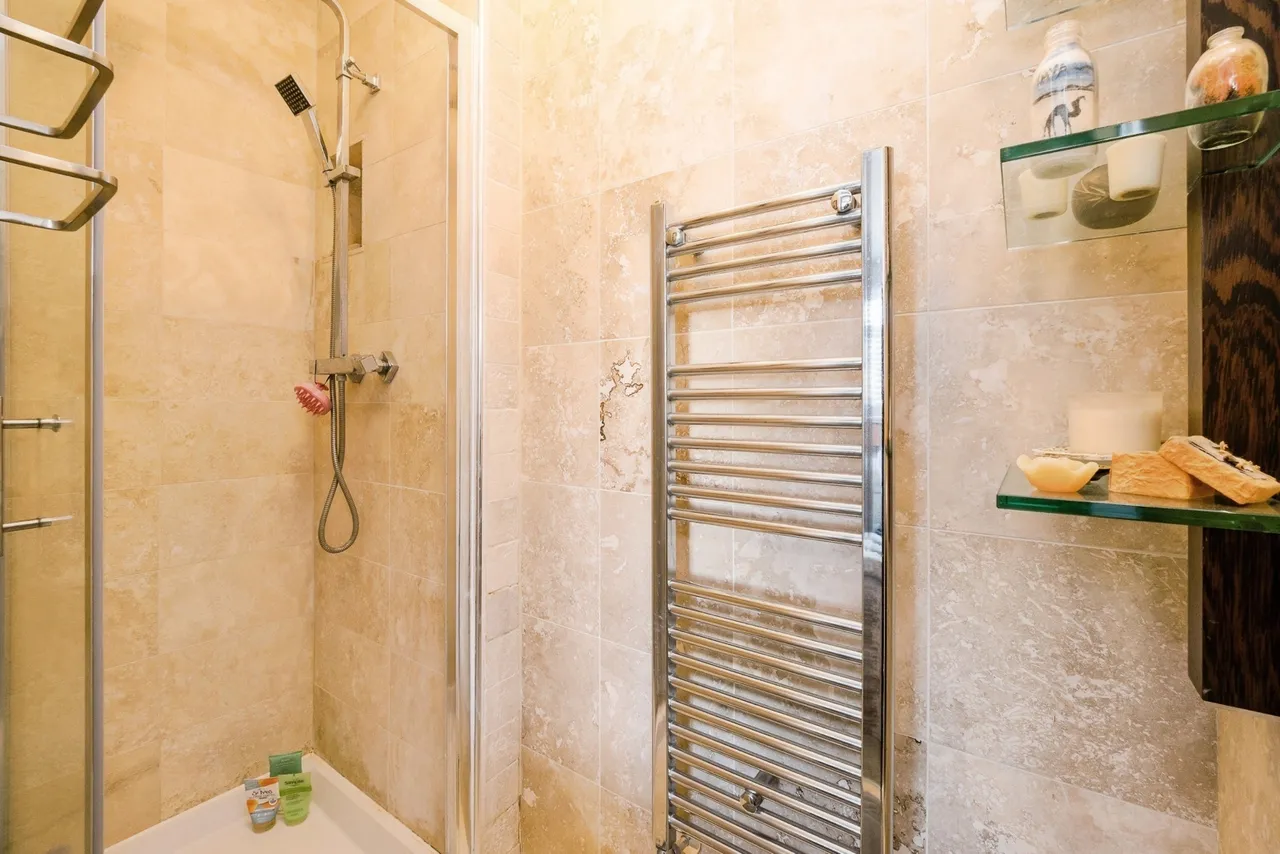 Sunnymede, Chigwell, Essex, IG7, photo 14