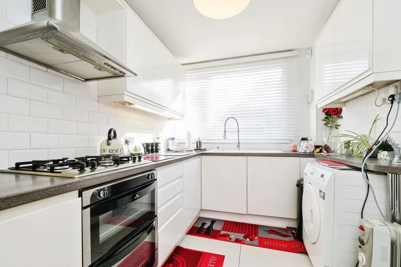 Sunnymede, Chigwell, Essex, IG7, photo 4