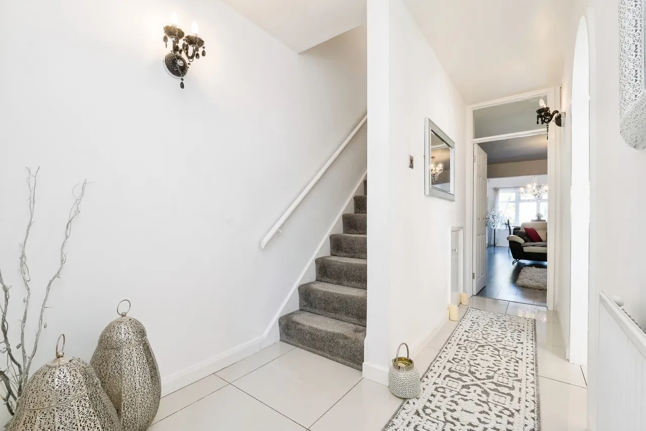 Sunnymede, Chigwell, Essex, IG7, photo 2