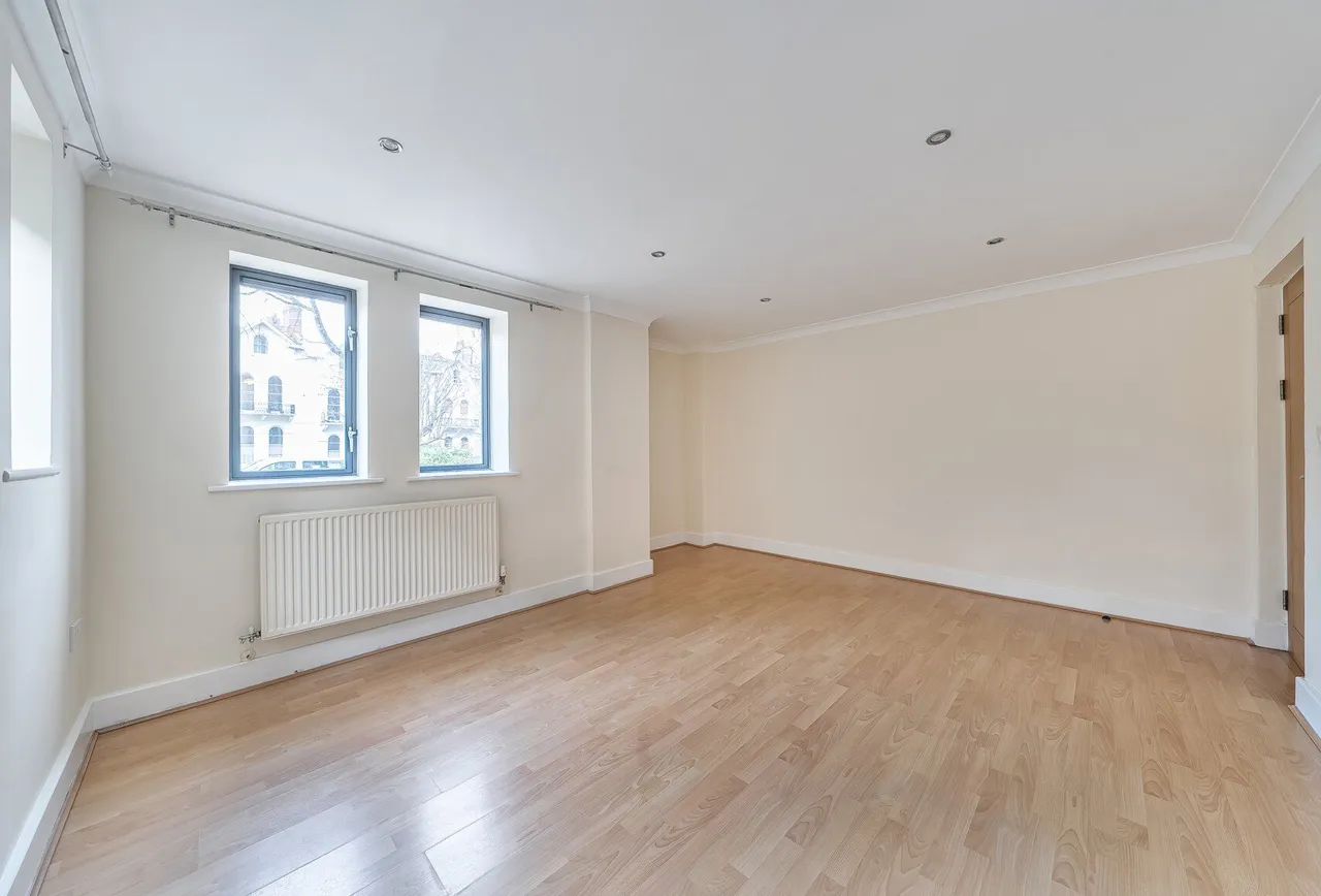 St. Georges Road, Cheltenham, GL50 3EE, photo 6