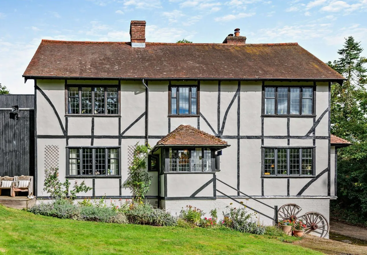 6 bed house for sale — Henny Road, Lamarsh, Bures, Suffolk, CO8 5EX