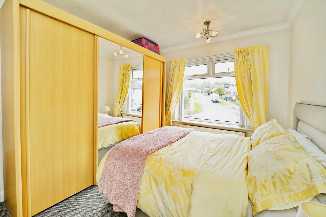 Holly Park Drive, Bradford, BD7, photo 10