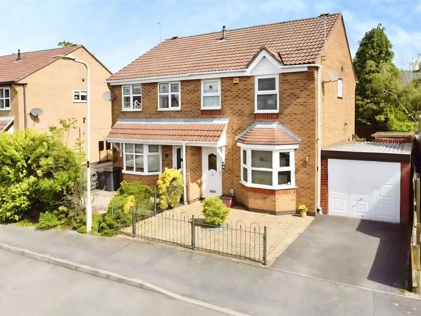 3 bed house for sale — Claremont Drive, Ravenstone, Leicestershire, LE67