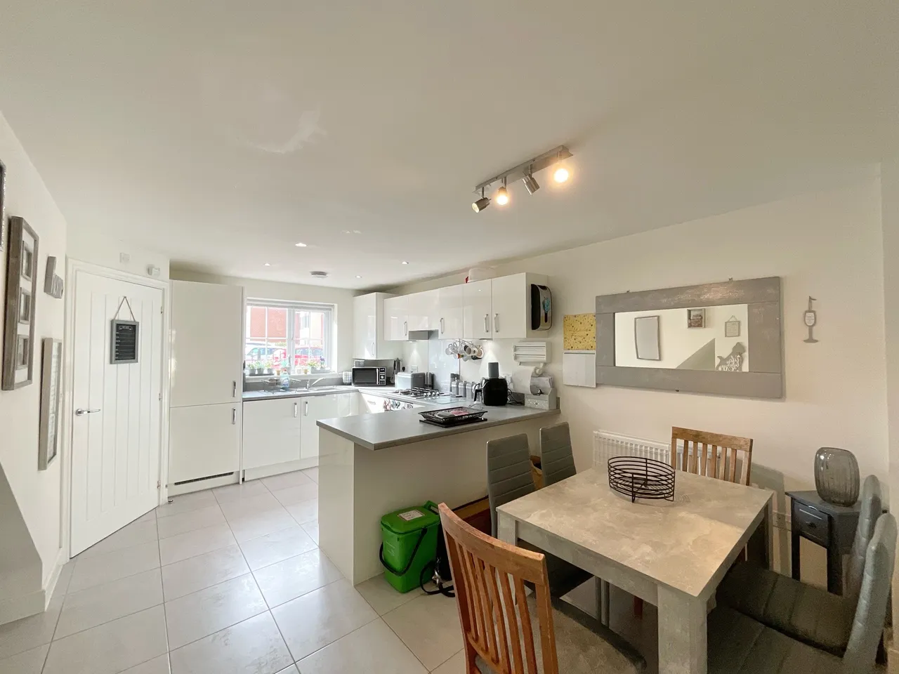 Samuel Armstrong Way, Crewe, CW1, photo 7