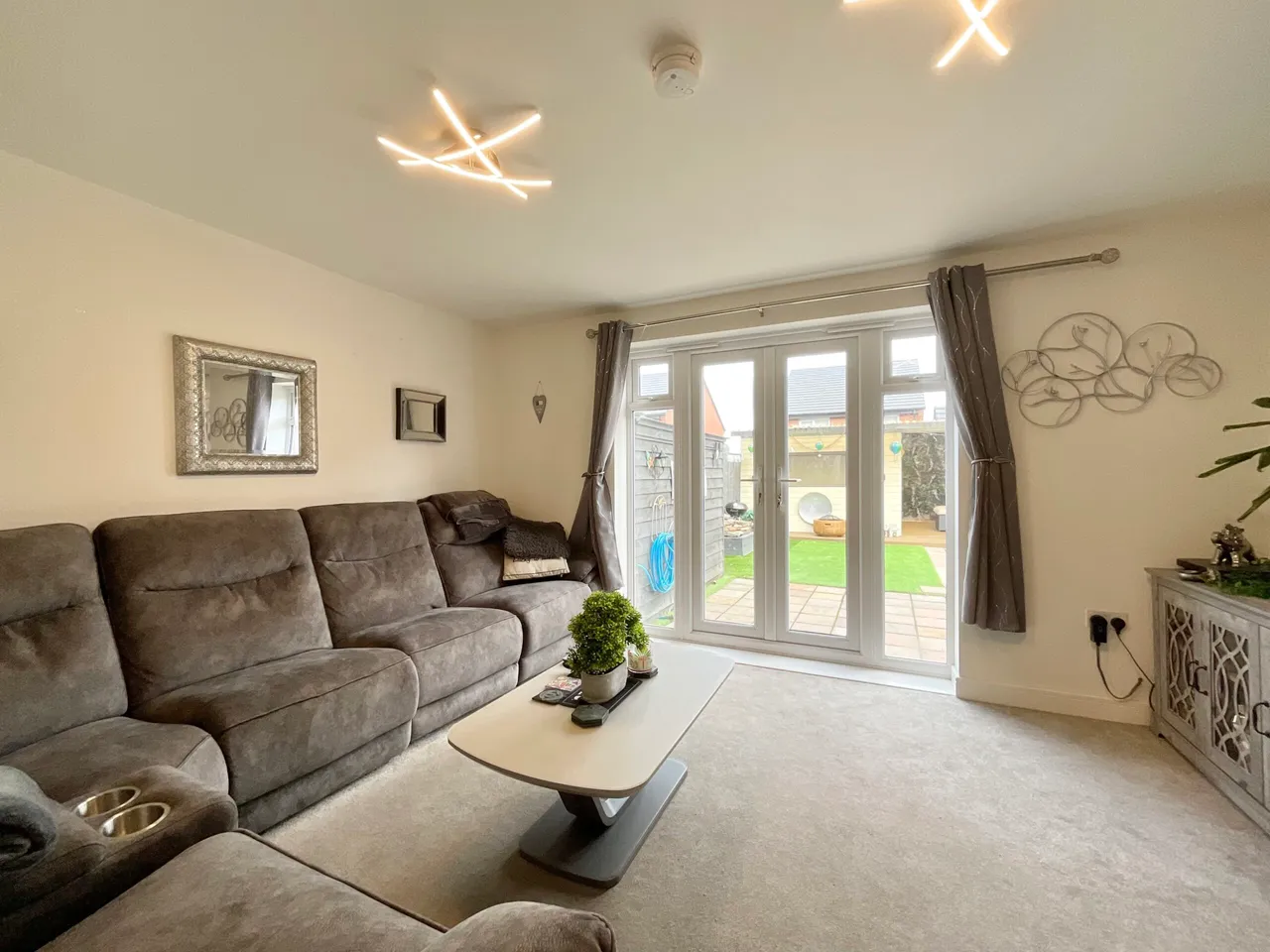 Samuel Armstrong Way, Crewe, CW1, photo 5