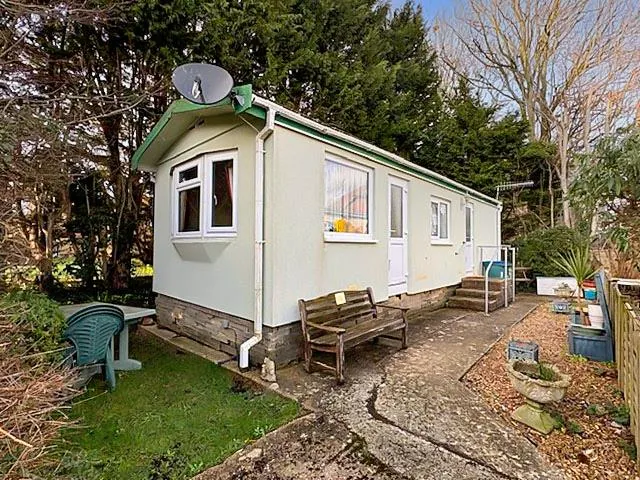 1 bed park home for sale, Worthing Road, Rustington