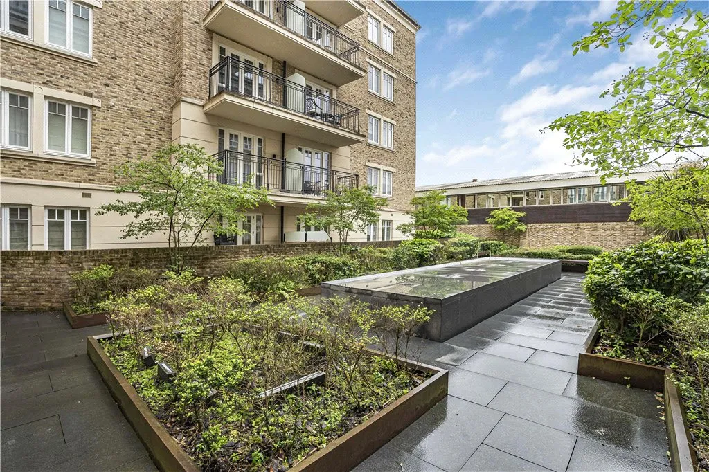 Carnwath Road, London, SW6, photo 15