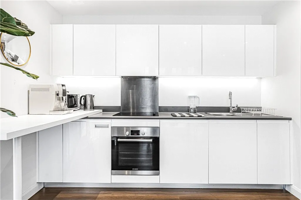 Carnwath Road, London, SW6, photo 10