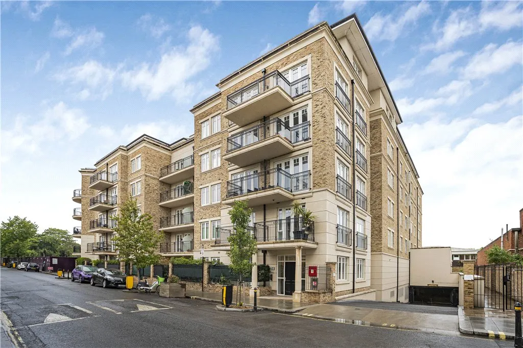 Carnwath Road, London, SW6, photo 16