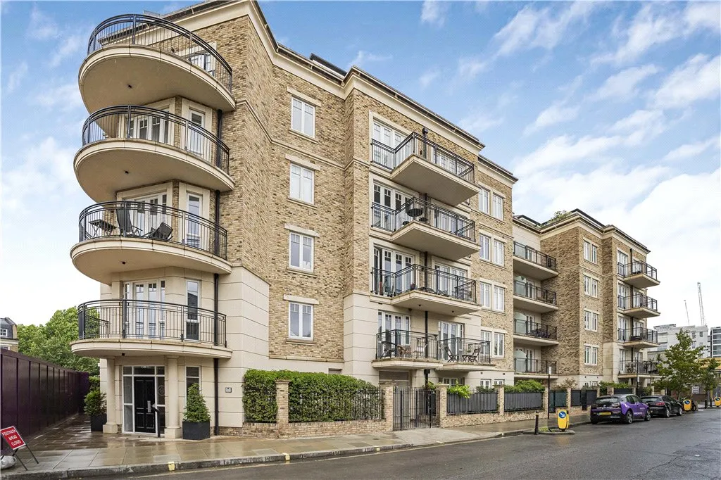 flat for sale, Carnwath Road, London, SW6