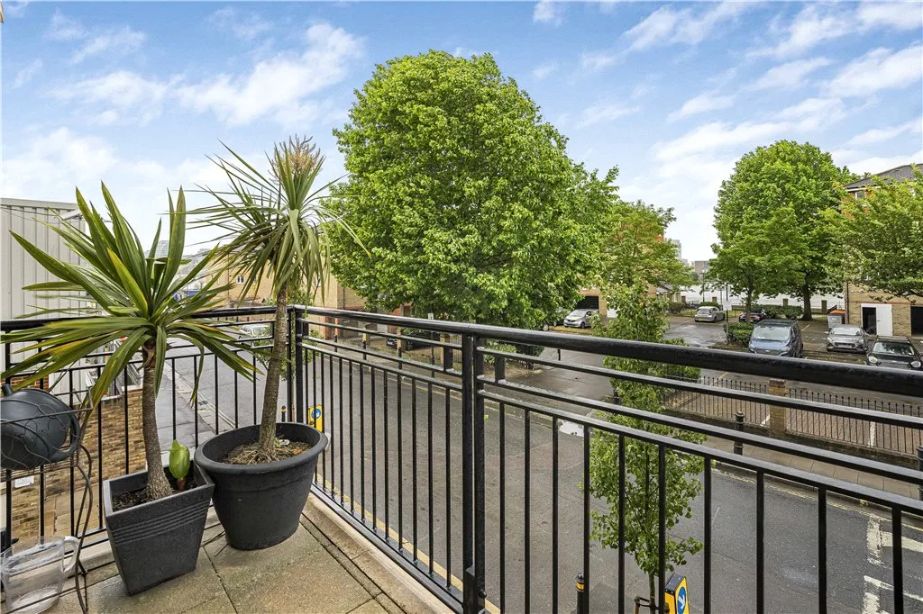 Carnwath Road, London, SW6, photo 14