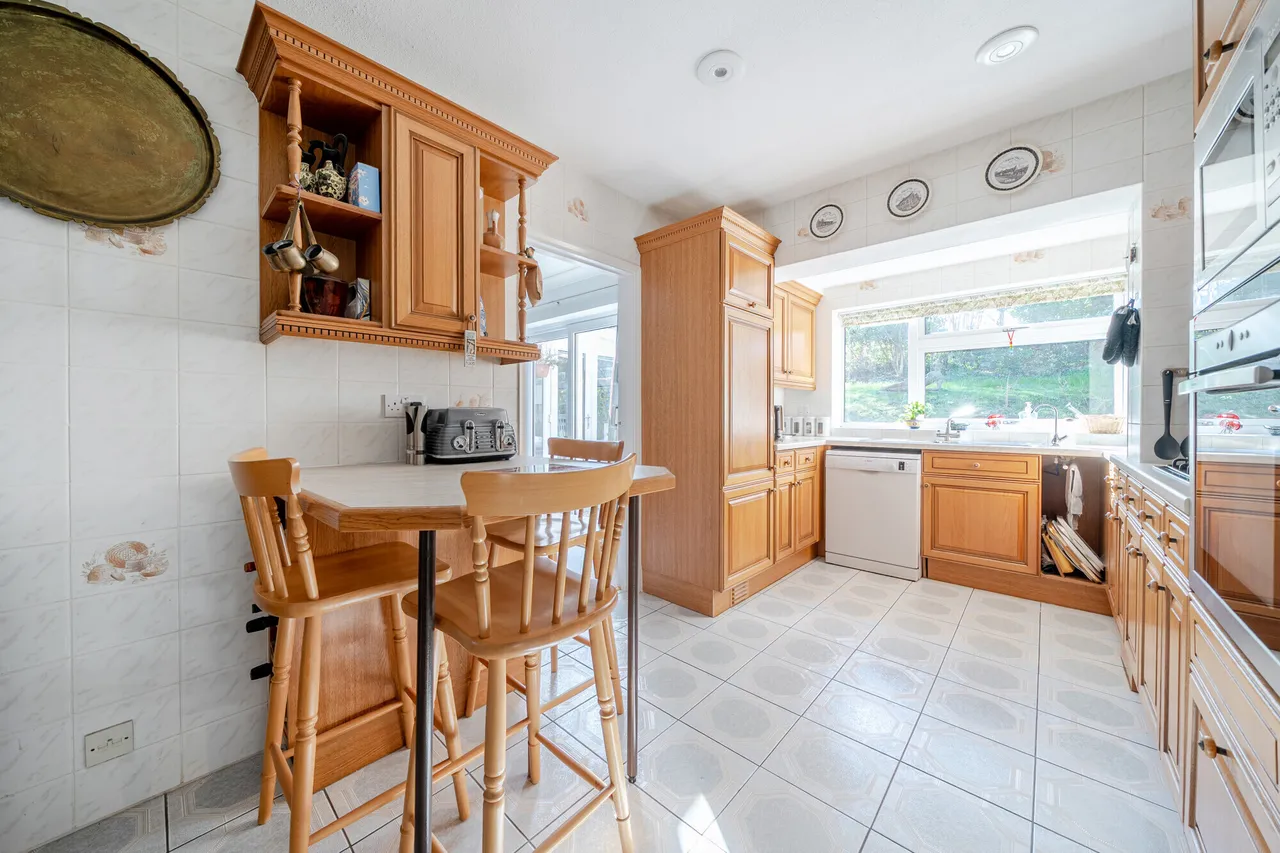 Wedgwood Drive, Hughenden Valley, HP14, photo 5