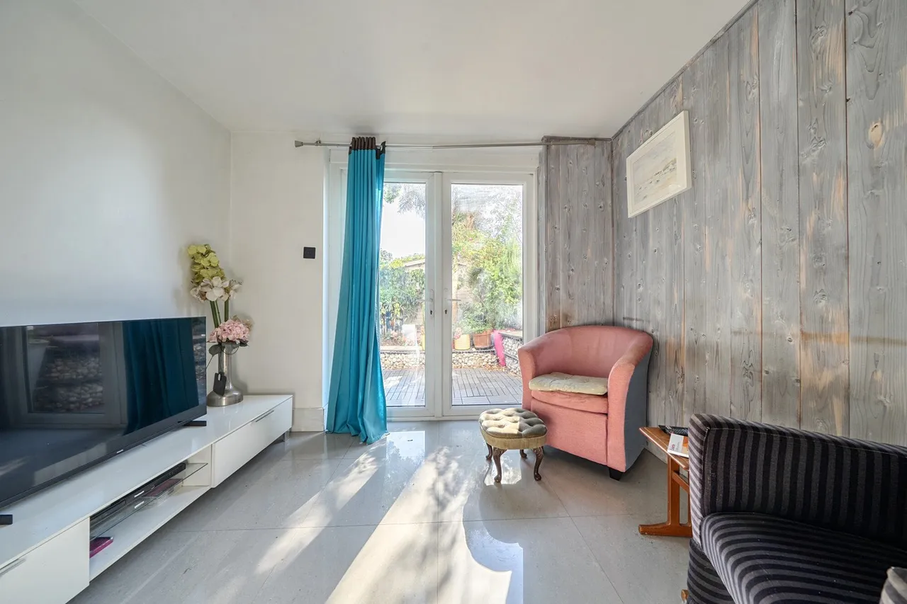 Elmdene Road, SE18, photo 10
