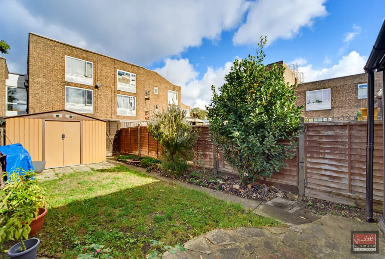Douglas Road, Stanwell, TW19, photo 15
