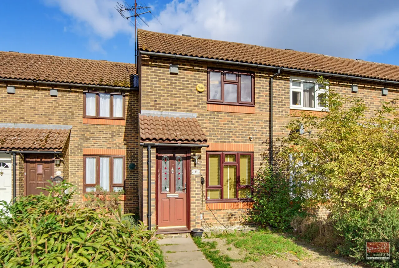 1 bed property for sale, Douglas Road, Stanwell, TW19