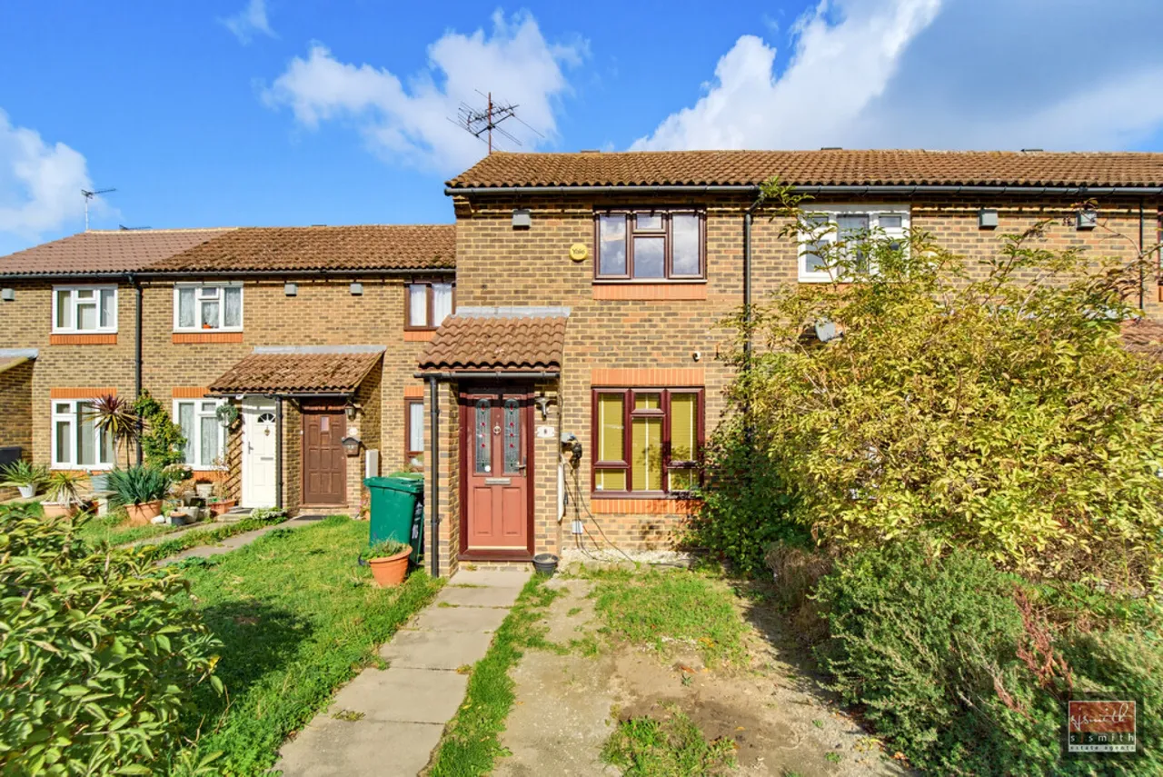 Douglas Road, Stanwell, TW19, photo 13