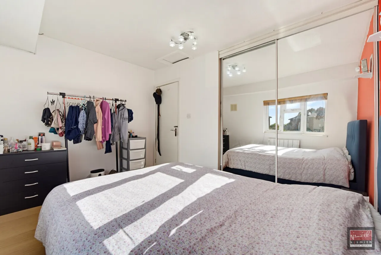 Douglas Road, Stanwell, TW19, photo 10