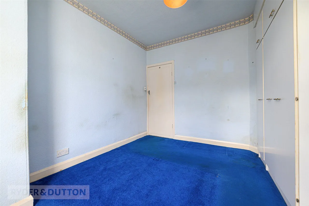 Cross Lane, Primrose Hill, HD4, photo 11