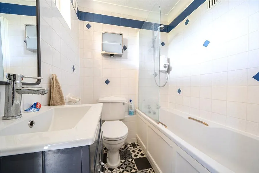 Yew Tree Close, Beaconsfield, HP9, photo 6
