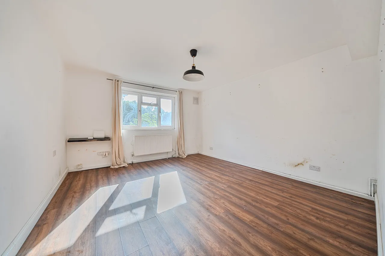 Ravensbourne Park Crescent, London, SE6, photo 11