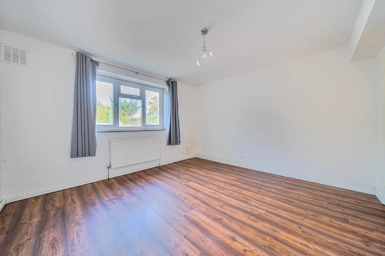 Ravensbourne Park Crescent, London, SE6, photo 9