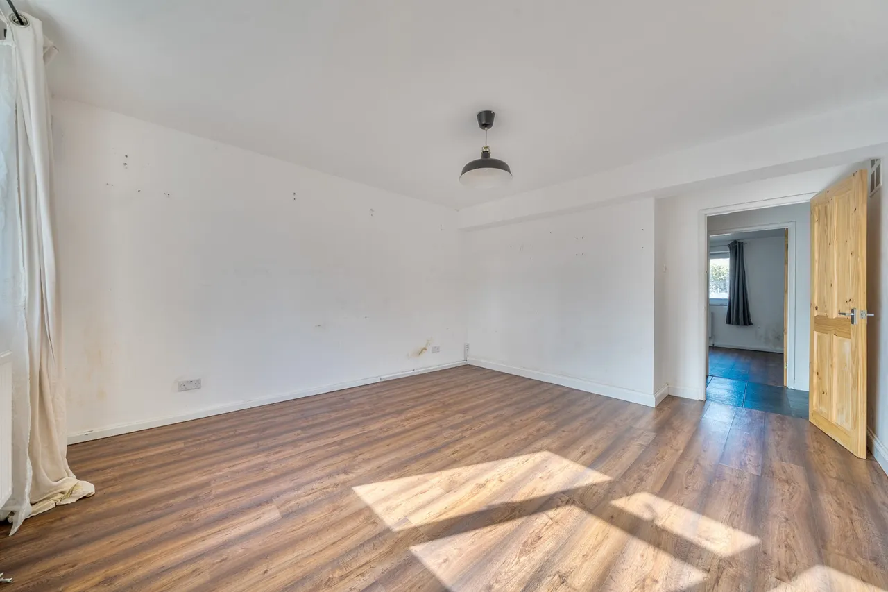 Ravensbourne Park Crescent, London, SE6, photo 10