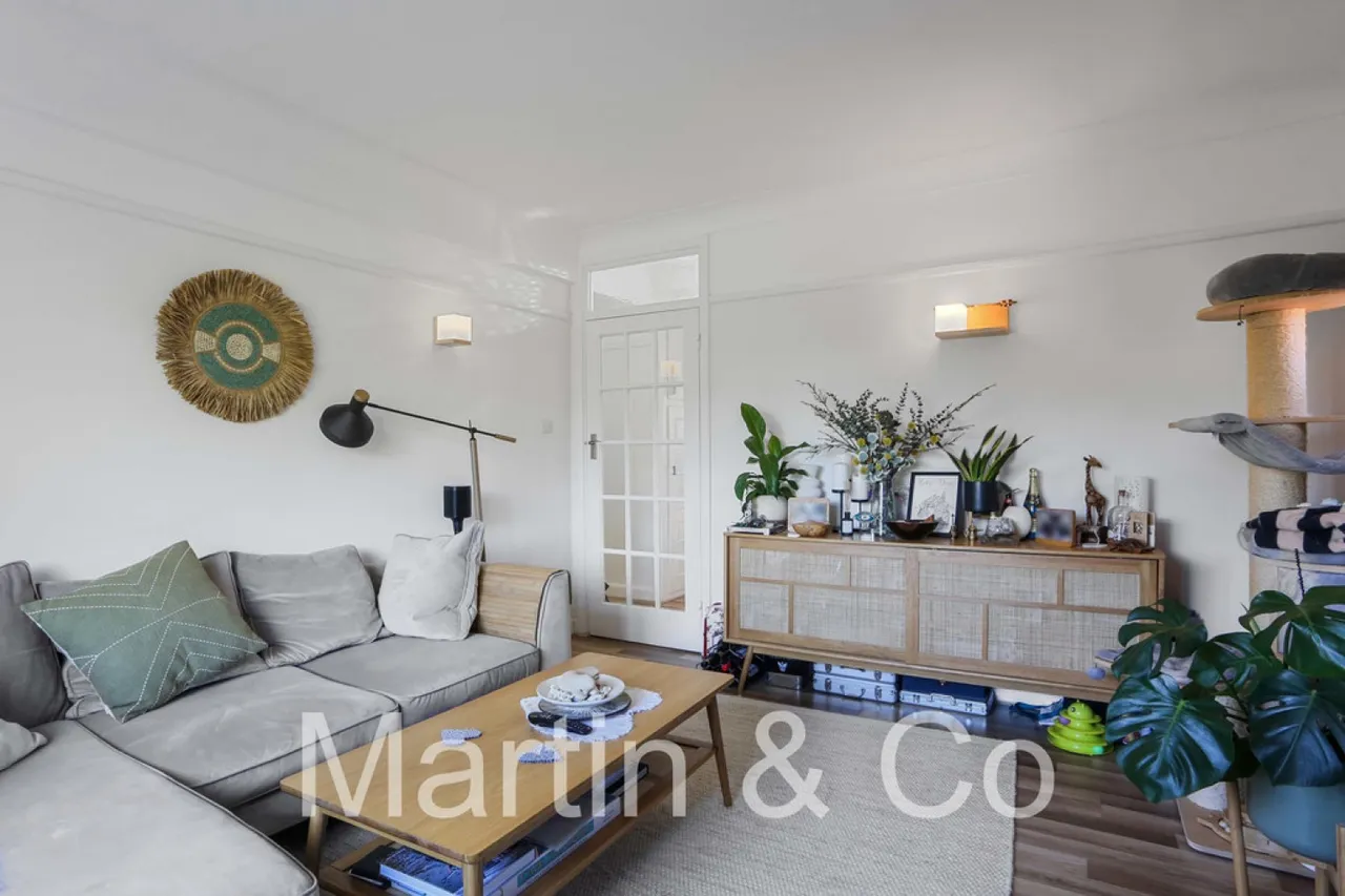 Bushey Road, Raynes Park, SW20, photo 12