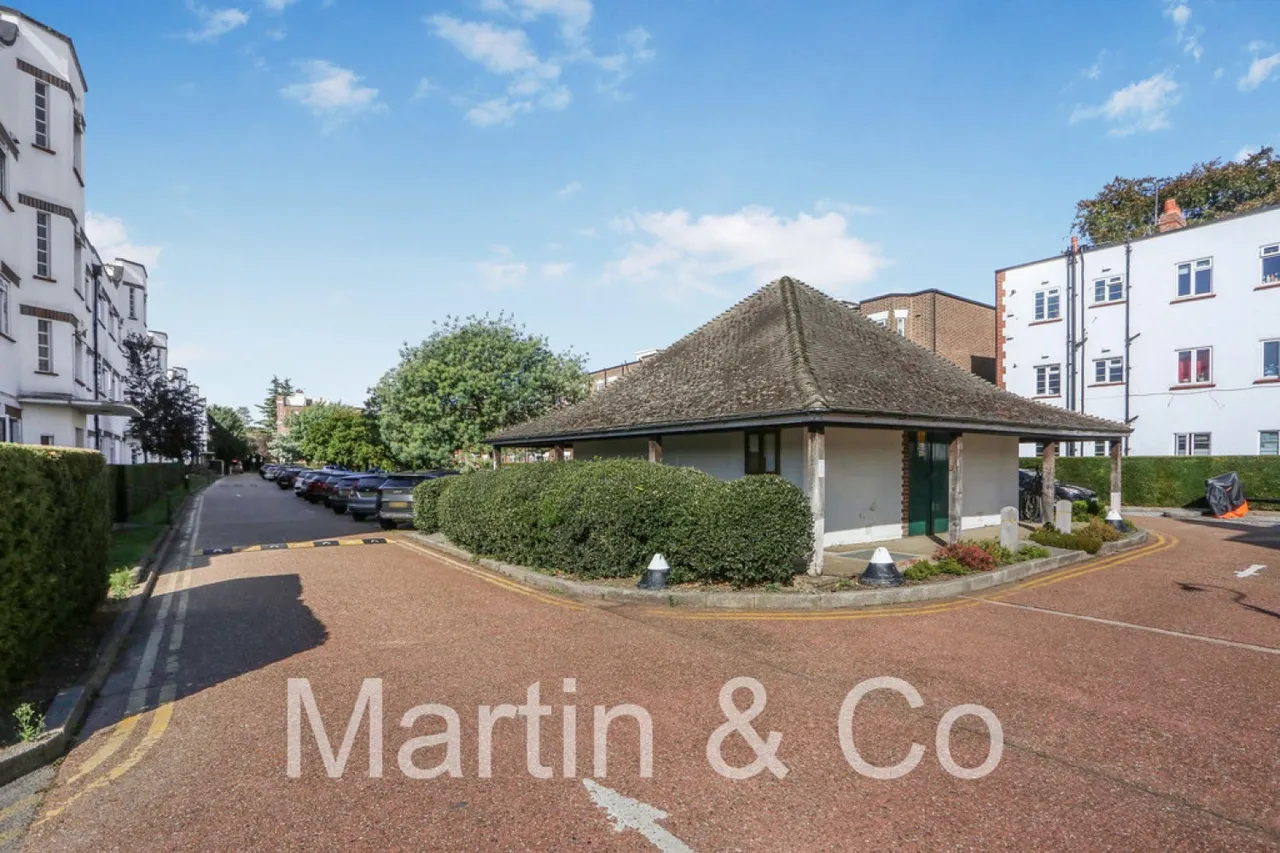Bushey Road, Raynes Park, SW20, photo 7