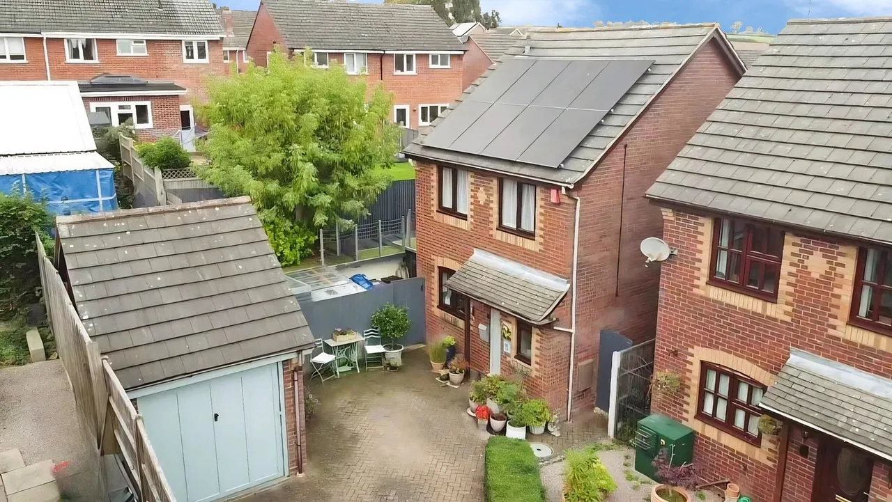 Heath Close, Cleobury Mortimer, DY14, photo 31