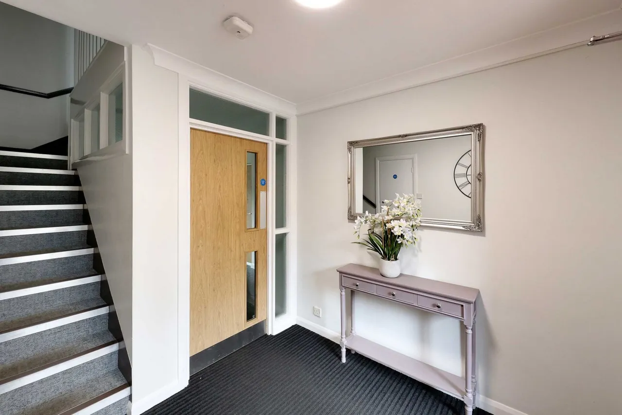 Grove Road, Craigleith, HP9, photo 6