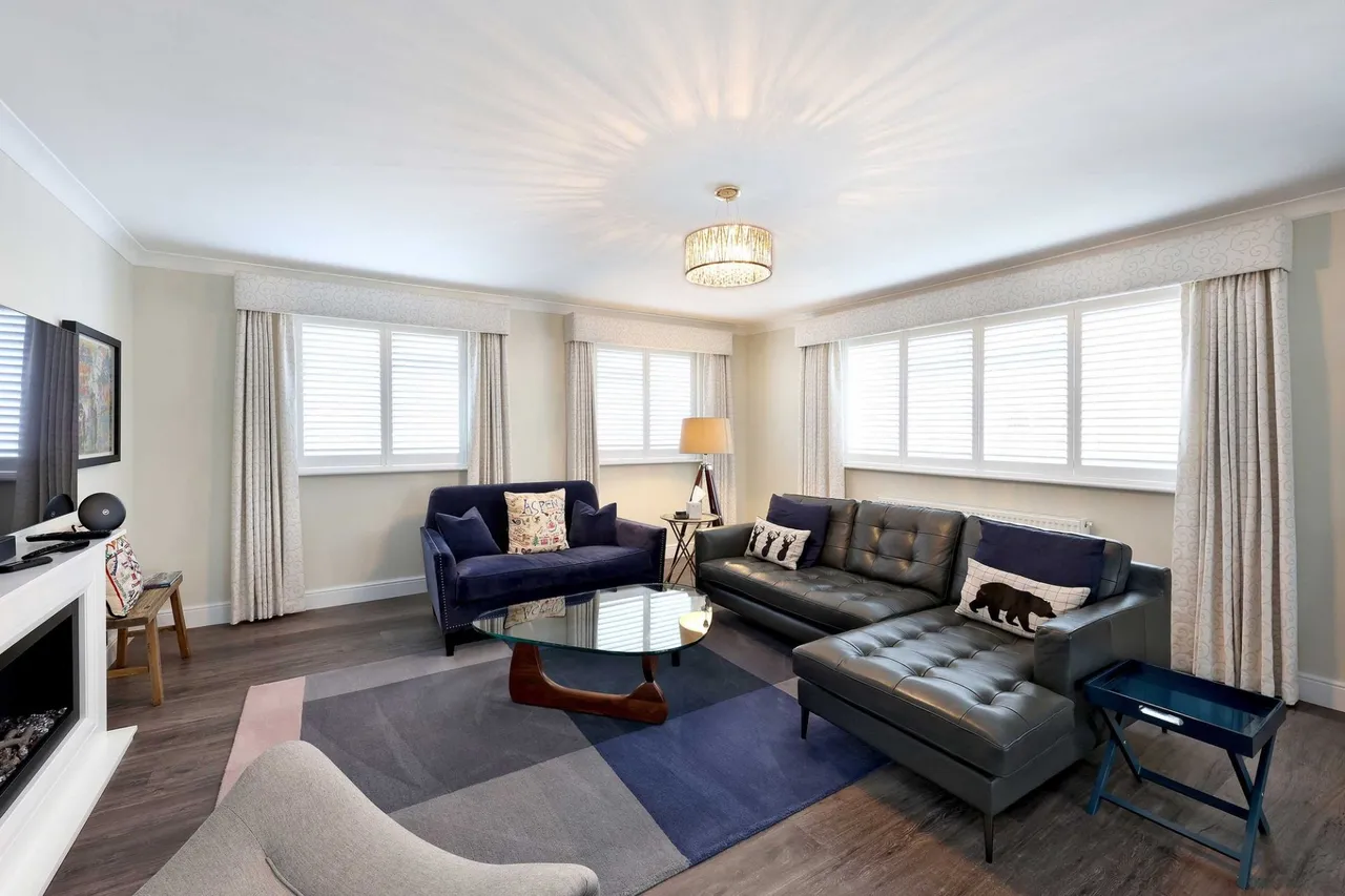 Grove Road, Craigleith, HP9, photo 2