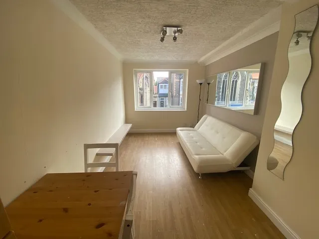 Piercefield Place, Roath, CF24, photo 2
