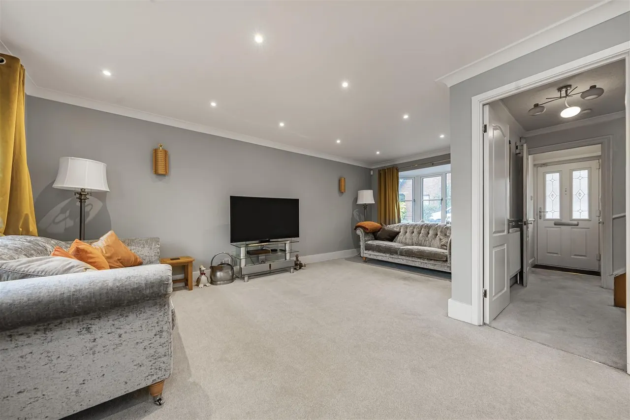 Turnberry Drive, Bricket Wood, AL2, photo 2