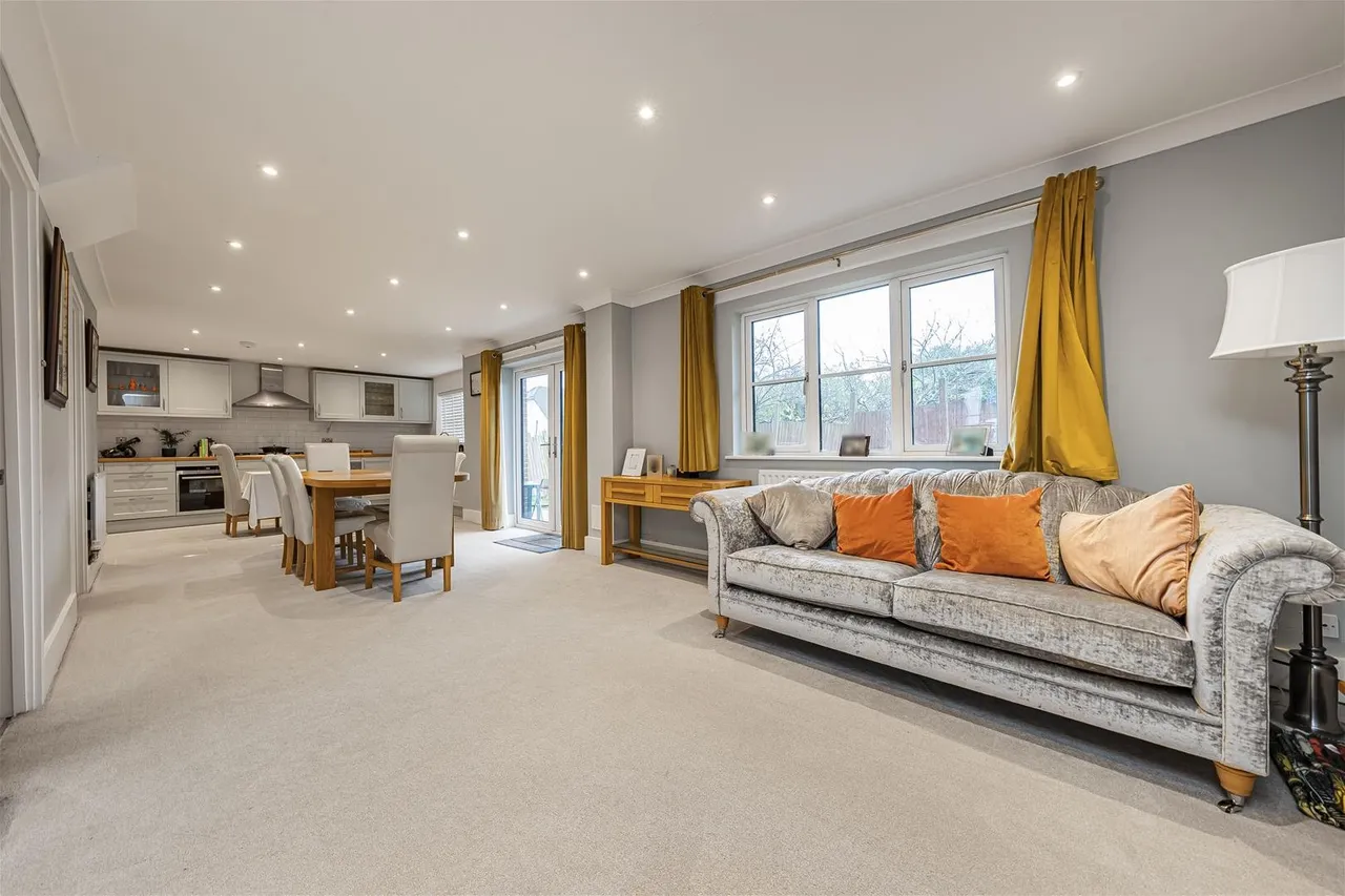 Turnberry Drive, Bricket Wood, AL2, photo 3