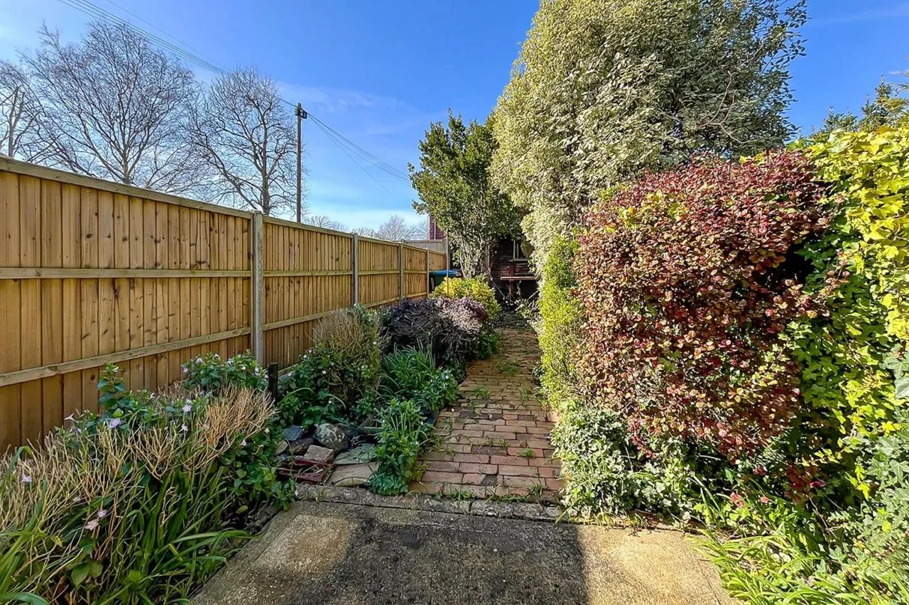 East Preston, Littlehampton, BN16, photo 3