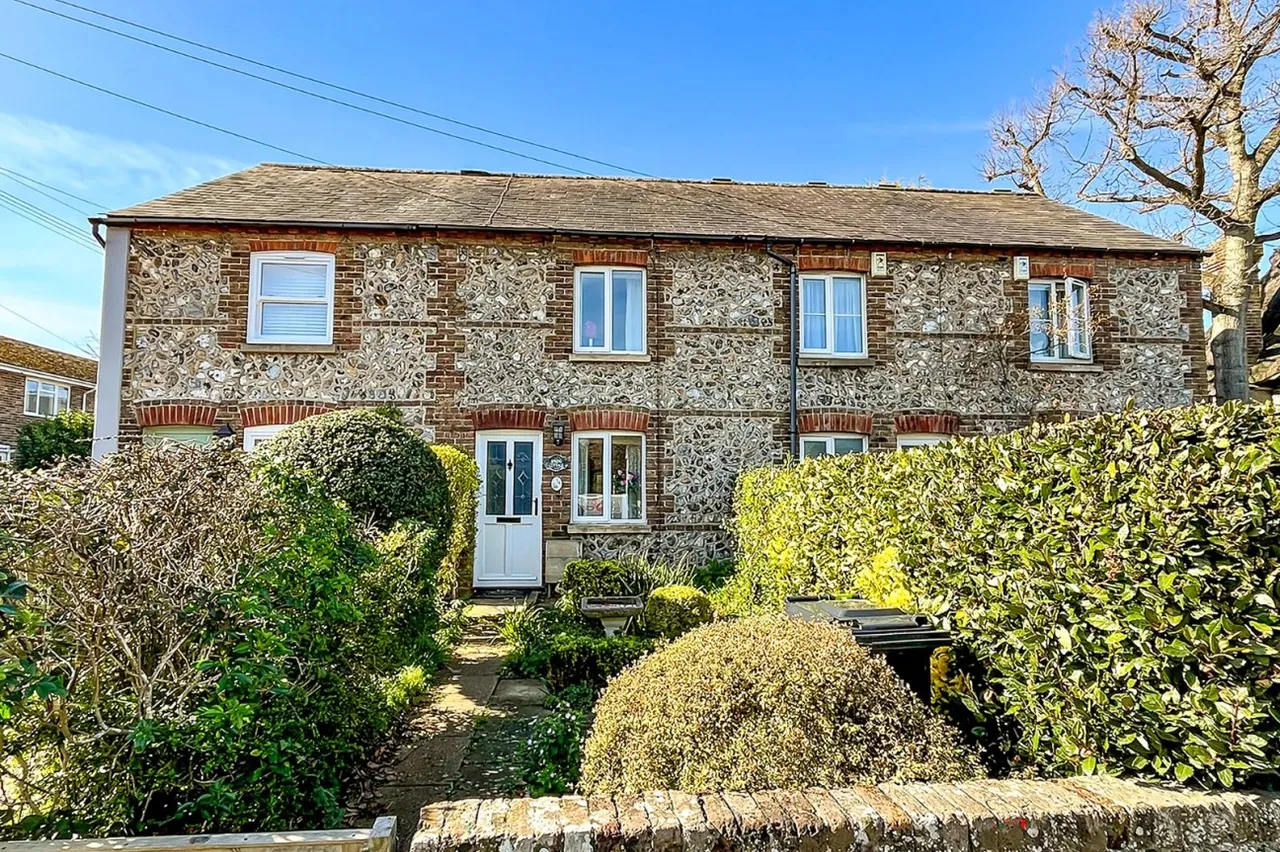 2 bed house for sale, East Preston, Littlehampton, BN16
