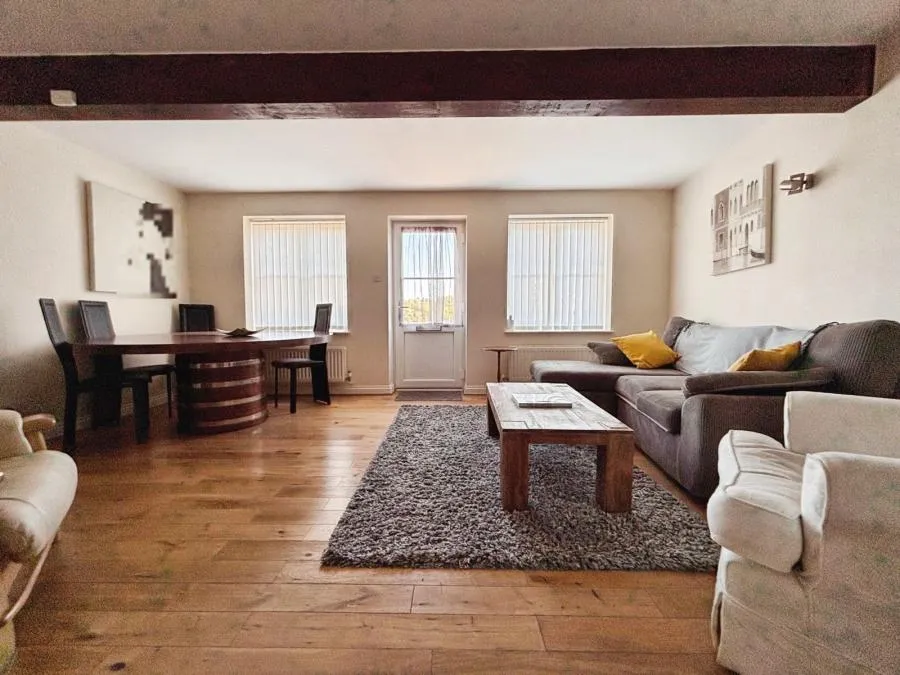 Redshank Way, Newport, PO30, photo 2
