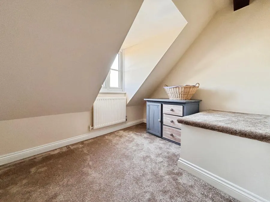 Redshank Way, Newport, PO30, photo 9