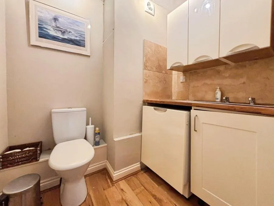 Redshank Way, Newport, PO30, photo 15