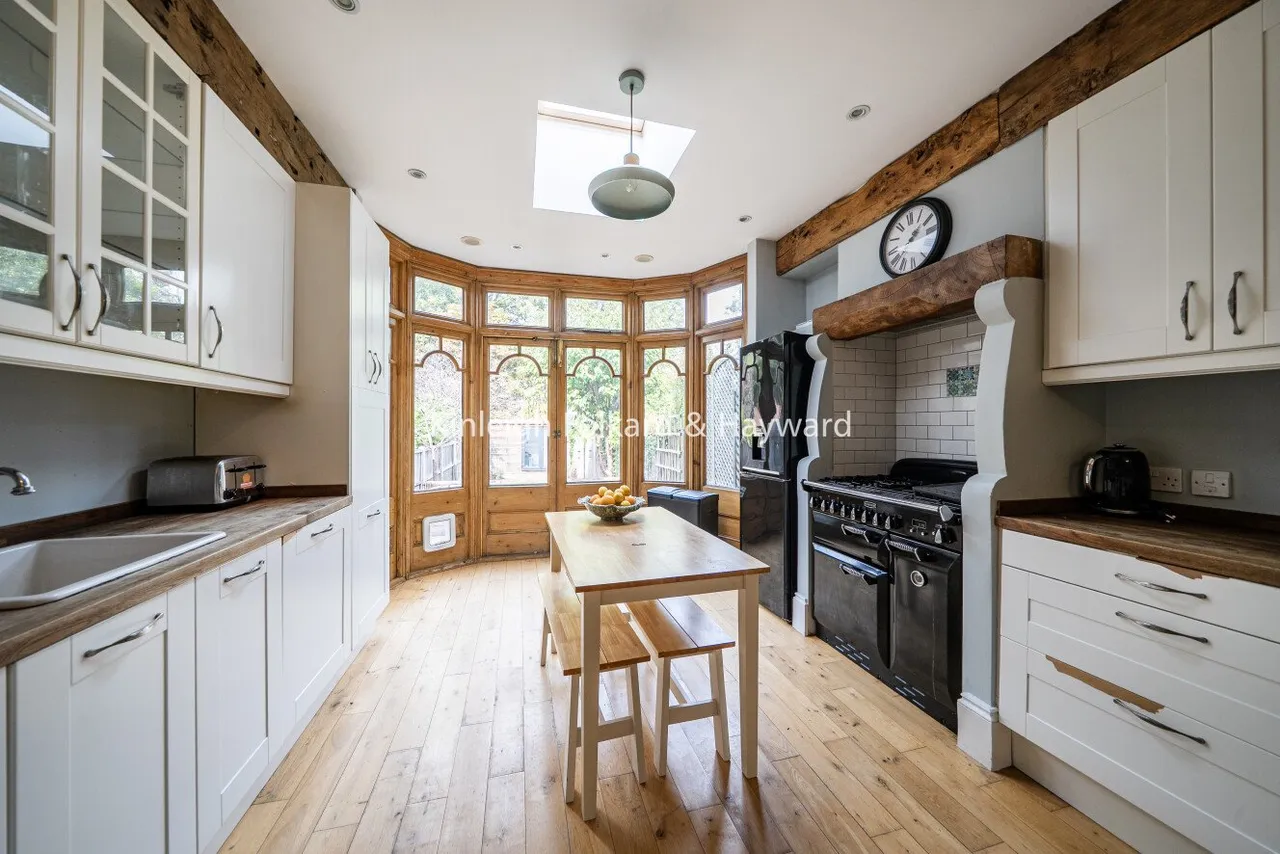 Avondale Avenue, North Finchley, N12, photo 3